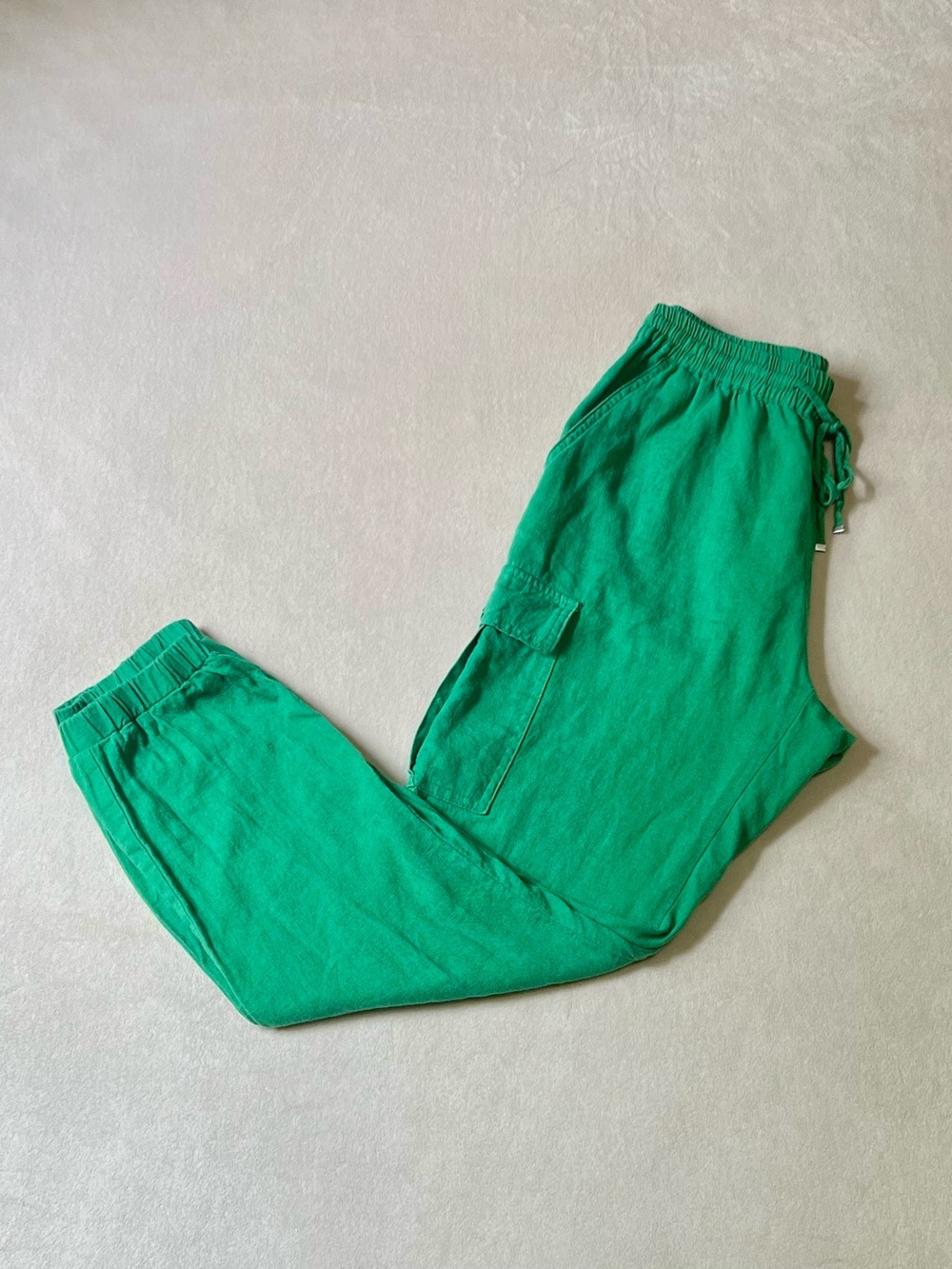 Love Tree Linen Blend Cargo Joggers. Women’s Size Small